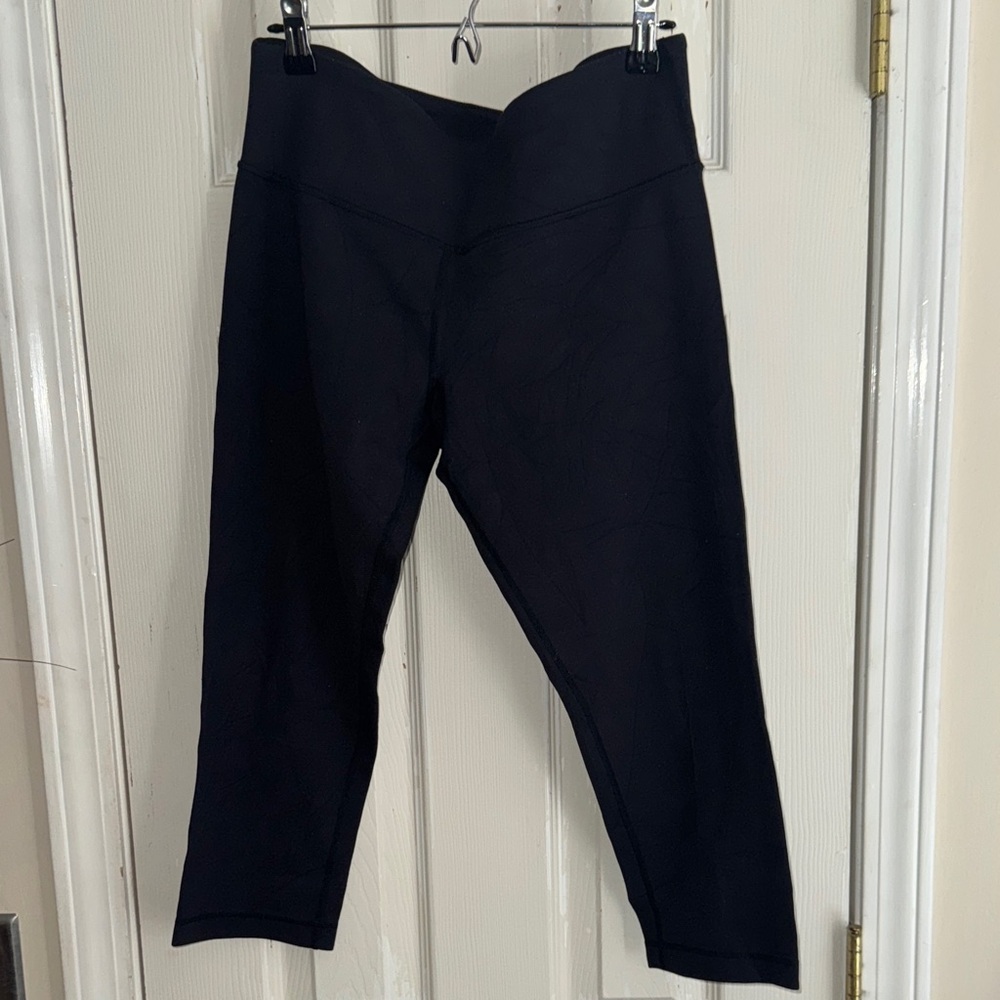 Lululemon Black Cropped Leggings
